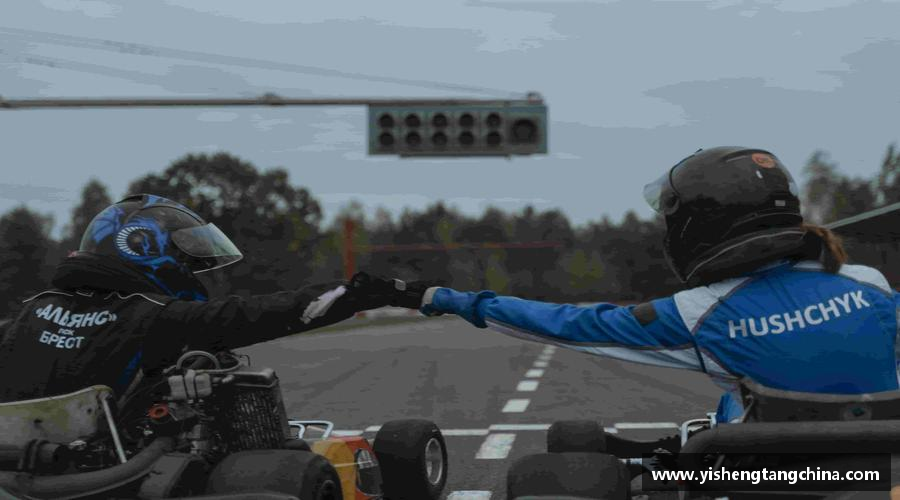 超越自我，荣耀青春